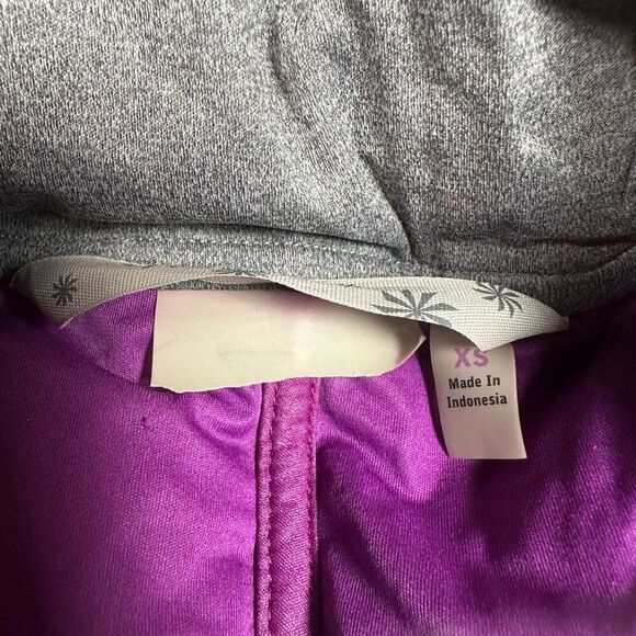 Athleta Women’s Size XS Limber Convertible Puffer Jacket and Vest 2 in 1 Grey - Picture 2 of 9